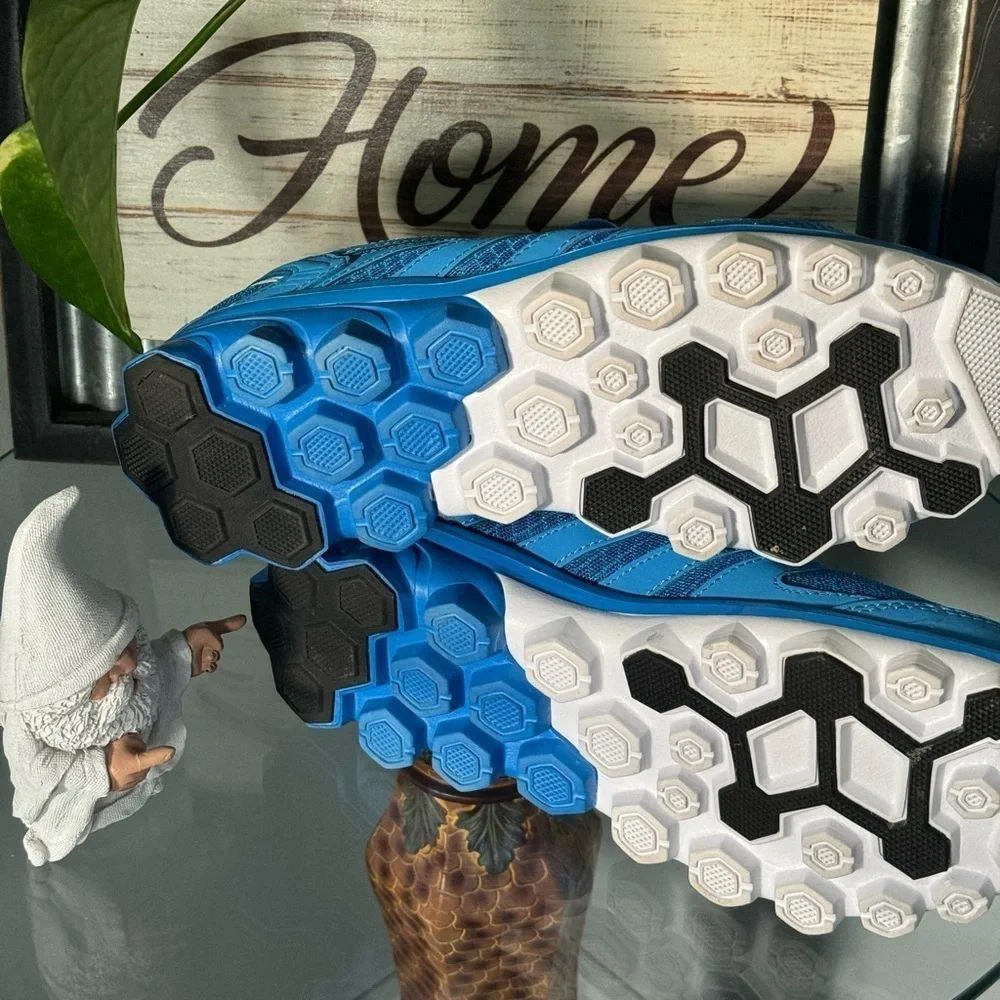 🍍CATAPULT SNEAKERS🍍SIZE 7.5🍍